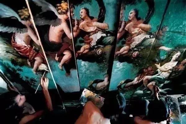 8000个农民工“集体造假名画”28年，画价从百元涨到万元，这样的山寨我不忍心骂！